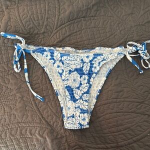 SHEIN Blue and White Floral Bikini Bottom